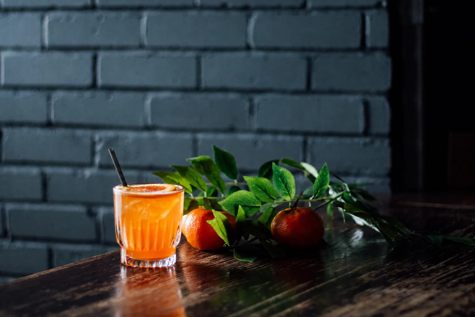 Plastic-free cocktail straws in service